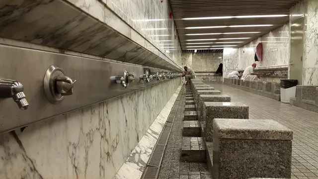 The Answer to an Easy Clean Shower: the Ablutions Zero System