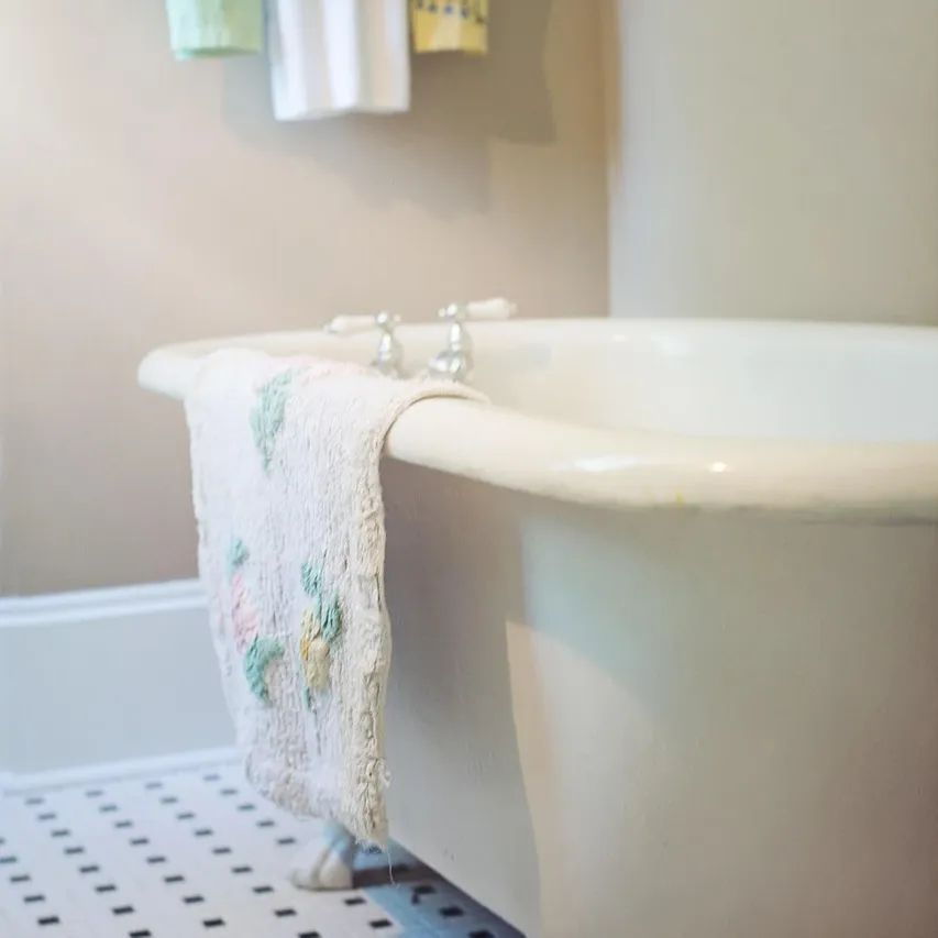 Bathtub